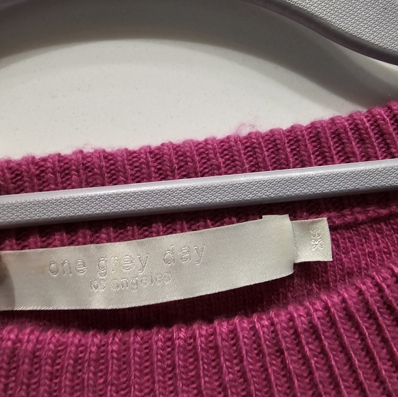 One Grey Day Blakely Pullover - Picture 4 of 5